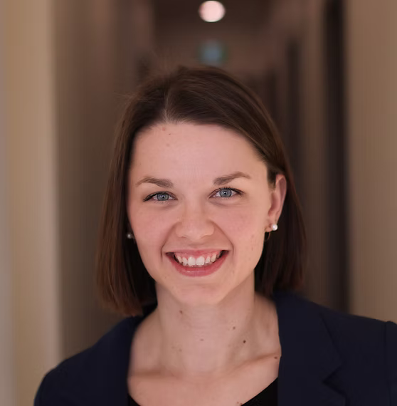 Dr. Rikki MacKenzie