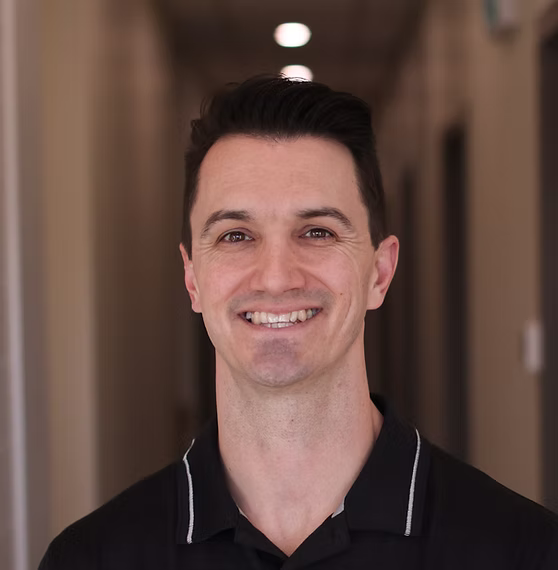 Dr. Alex MacKenzie